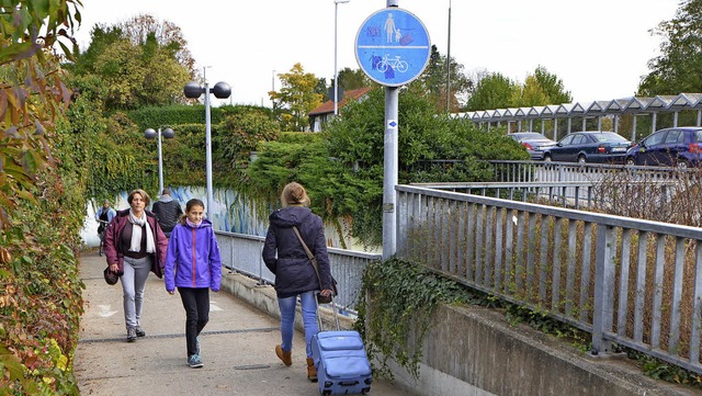 Bewegung ist angesagt, damit der Bahnh...ser mit der Stadtmitte verbunden ist.   | Foto: Ingrid Bhm-Jacob