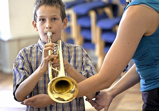 Musikpdagogen sollen in ihrem Unterri...eine gute Haltung der Schler achten.   | Foto: Ralf Baumgartner/Andrea Steinhart