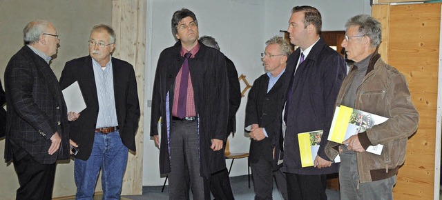 Gerhard Hgel, Klaus Kummle, Martin Ki... Rundgang durch die Hotzenplotz-Klinik  | Foto: Sahli