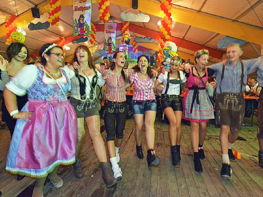 Stimmung auf dem Badischen Oktoberfest in Freiburg. Stimmung auf dem Badischen Oktoberfest in Freiburg.