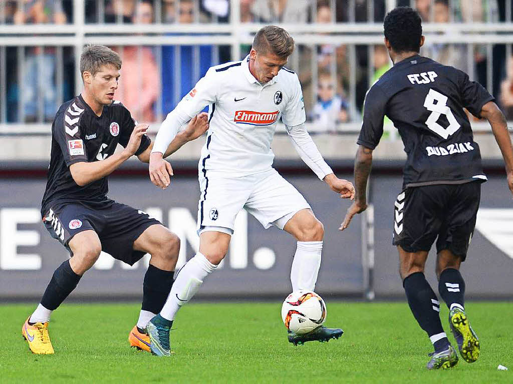 Keine gute Leistung geboten und verdient in Hamburg verloren - St. Pauli setzt sich gegen den SC Freiburg durch.