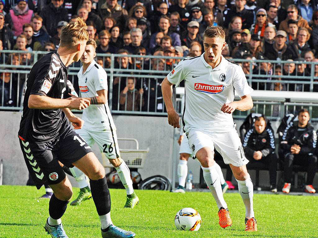 Keine gute Leistung geboten und verdient in Hamburg verloren - St. Pauli setzt sich gegen den SC Freiburg durch.