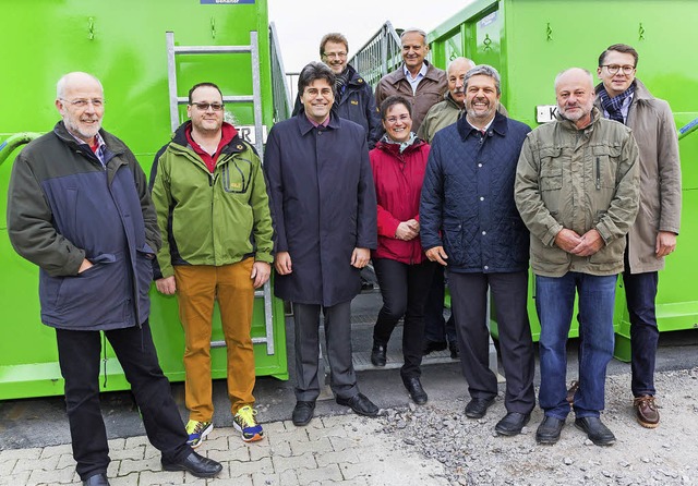 Recyclinghof nach Umbau eingeweiht (vo...rf, Erhard Graunke und Tim Gerhusser.  | Foto: Wilfried Dieckmann