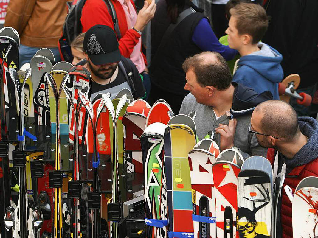 Der Brettli-Mrkt in Emmendingen ist ein Eldorado fr Wintersportfans.