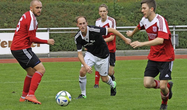 Sergej Triller, Michael Weinert und Lucas Thiel (FVLB, von links)   | Foto: Welte