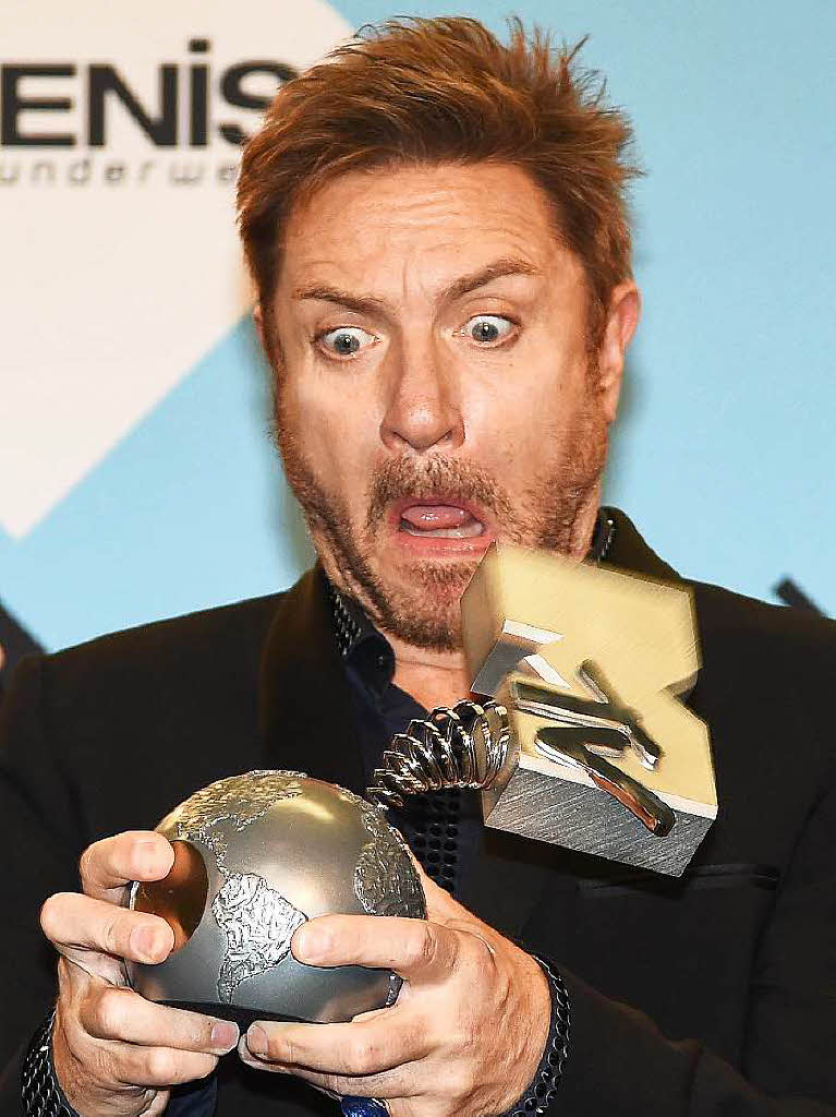Simon Le Bon mit dem Preis fr seine Band Duran Duran, die fr ihren Beitrag zur Entwicklung des Musikvideos ausgezeichnet wurde.