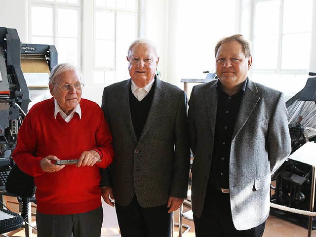 Harald Klemm (rechts)  ernannte Harald...ax Trefzer  zu neuen Ehrenmitgliedern.  | Foto: Hans-Jrgen Hege