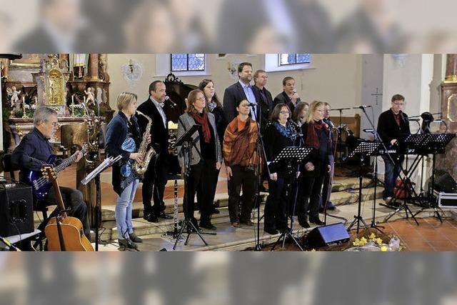 Die Vocal-Group erhellt die dunkle Pfarrkirche von Hnner