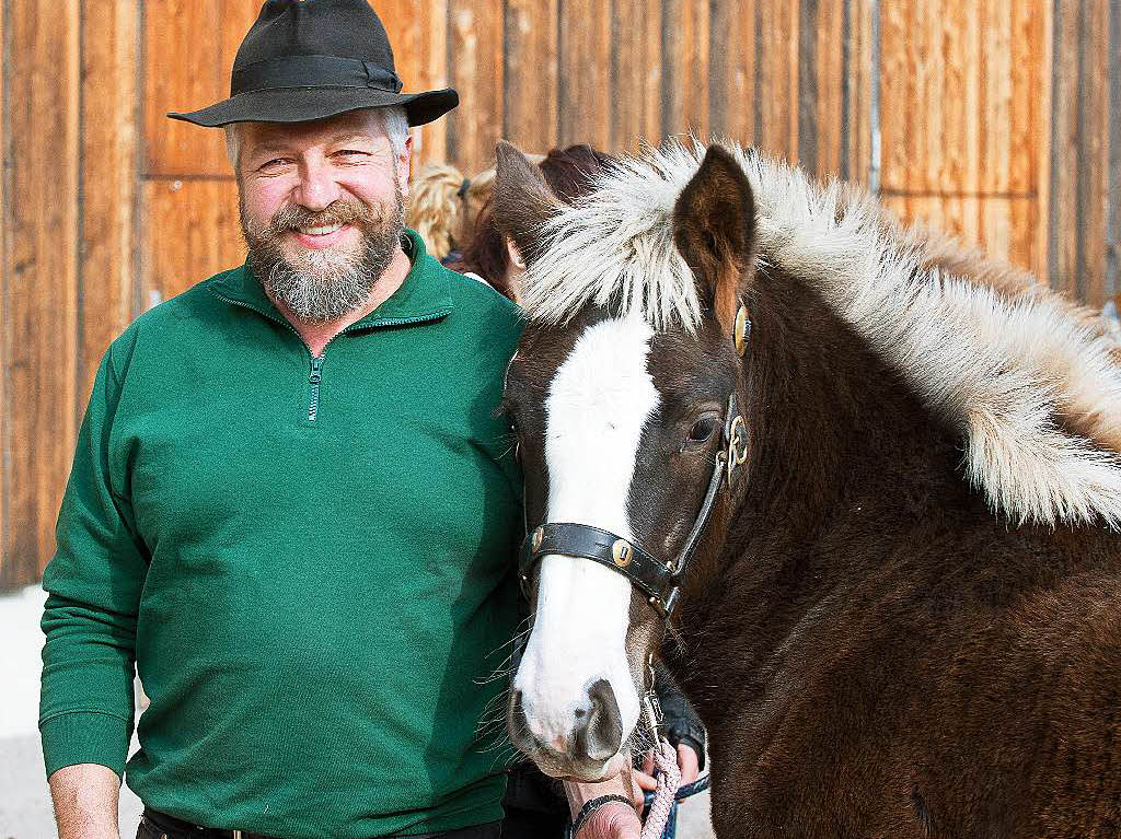 Zchter und Pferd in Eintracht