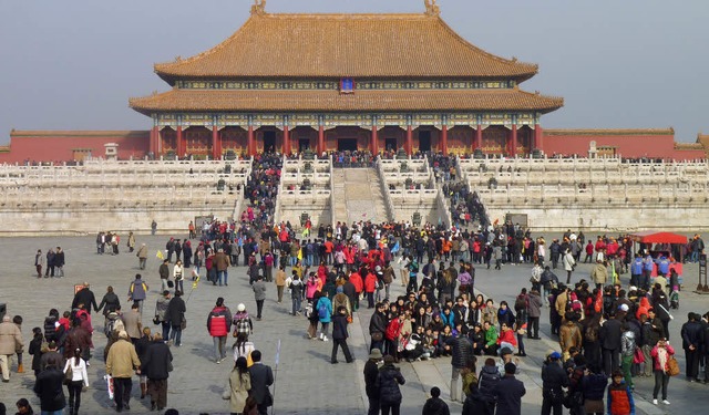 Ziel vieler chinesischer Touristen: der Kaiserpalast in Peking   | Foto: dpa