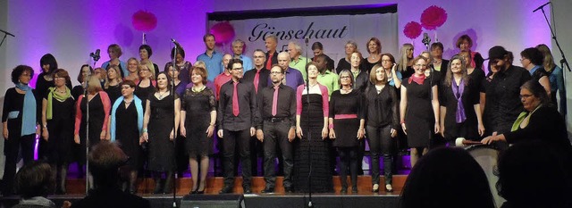Fr Gnsehaut beim Publikum sorgte der Chor Rhythmix im Brgerhaus von Au.   | Foto: Sofia Conraths