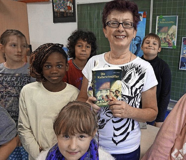 Die Kinder- und Jugendbuchautorin Judi...n Schlern in der Tunsler Grundschule.  | Foto: Anne Freyer