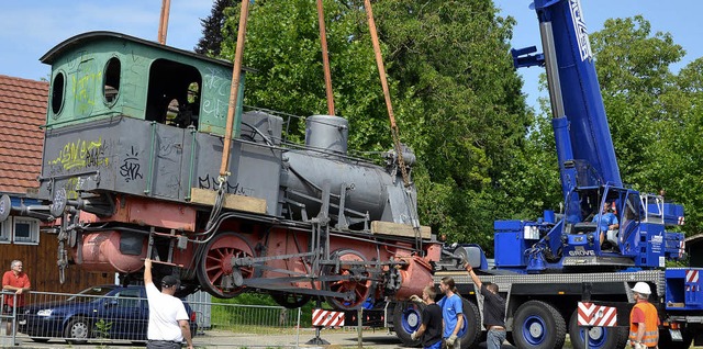 Das Hauptaugenmerk der Museumsbahnfreu...ch Kandern transportiert worden war.    | Foto: Markus Maier