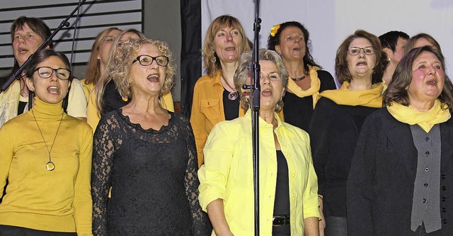 Singen macht glcklich, wissen die Akteure des Rockchors.   | Foto: Gessner