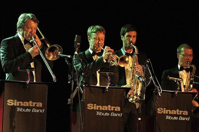 Die Sinatra Tribute Band hat in der Lahrer Stadthalle ein tolles Konzert abgeliefert
