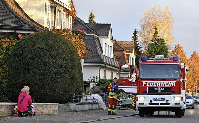 Nicht viel lschen musste die Feuerweh...in der Unteren Flh in Bad Sckingen.   | Foto: Ralph Fautz