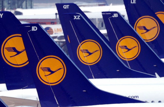 Von Tarifauseinandersetzungen gebeutelt: die Lufthansa  | Foto: DPA