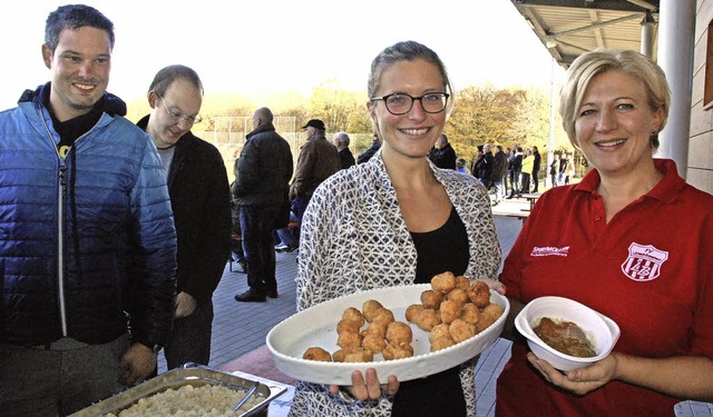 Die afrikanischen  Speisen bildeten be...a Alternative zur blichen Bockwurst.   | Foto: Maja Tolsdorf