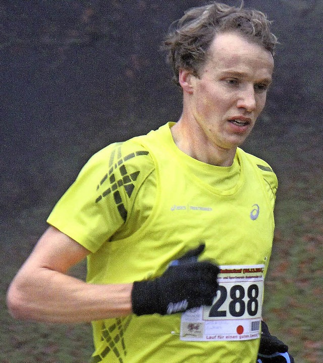 Nicht zu halten: Der Freiburger Lukas ...egte  beim Crosslauf in Gundelfingen.   | Foto: stinn