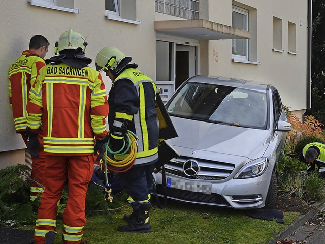 Rckwrts-seitwrts eingeparkt, aber l... einer Frau in Bad Sckingen passiert.  | Foto: Felix Held