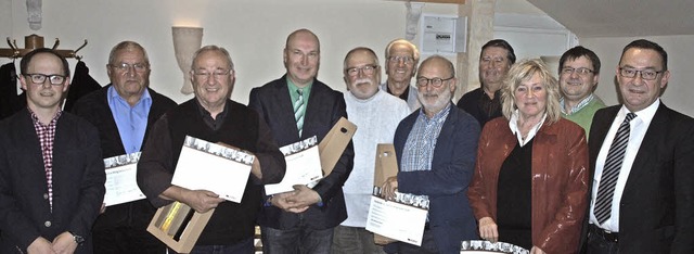 Ehrungen, von links:  Sebastian Berbli... Harald Vetter und MdL Marcel Schwehr.  | Foto: Haberer