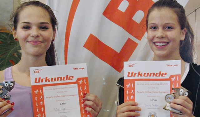 Haben Grund zum Strahlen: U-14-Bezirks... die Zweite Nina Vogel (TC Haltingen)   | Foto: Privat