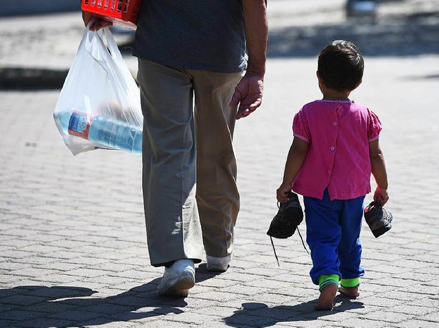 Lffingen soll weitere Flchtlinge auf...is will eine neue  Unterkunft  bauen.   | Foto: Dpa/Arno Dedert