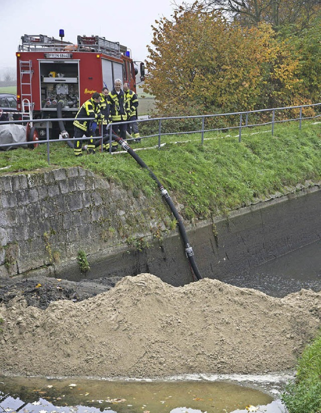 Die Hgelheimer Runs wird ausgepumpt.   | Foto: Volker Mnch