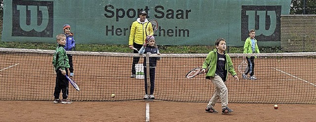 Kinder beim Schnuppertag des Tennisclubs.  | Foto: Werner Schnabl