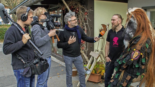 Drehen fr die ZDF Sendung &#8222;Deut... Dmonenhexe vom Langenstein  Tiengen.  | Foto: Chris Seifried