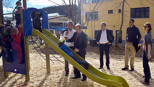 Landtagsprsident Wilfried Klenk im Kiga Wunderfitz Lenzkirch  | Foto: Ralf Morys