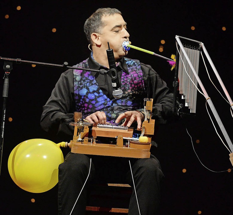 Sammy Tavalis sorgt fr die verbindend...umsshow &#8211; und ist selbst eines.  | Foto: Fotos: Patrick Seeger