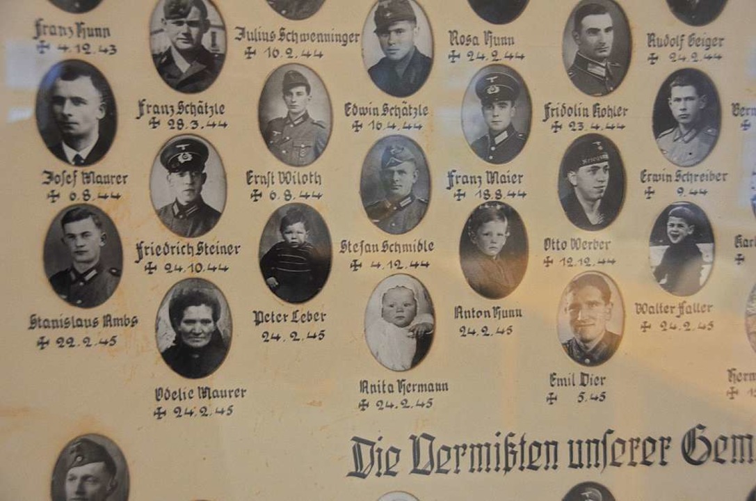Auch Kinder und Frauen waren unter den...angriff am 24. Februar 1945 ums Leben.  | Foto: Manfred Frietsch