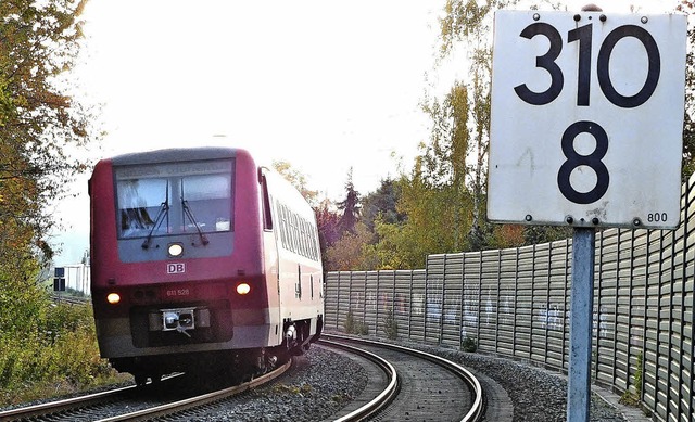 An dieser doppeldeutigen Streckentafel...                                        | Foto: Richard Kaiser