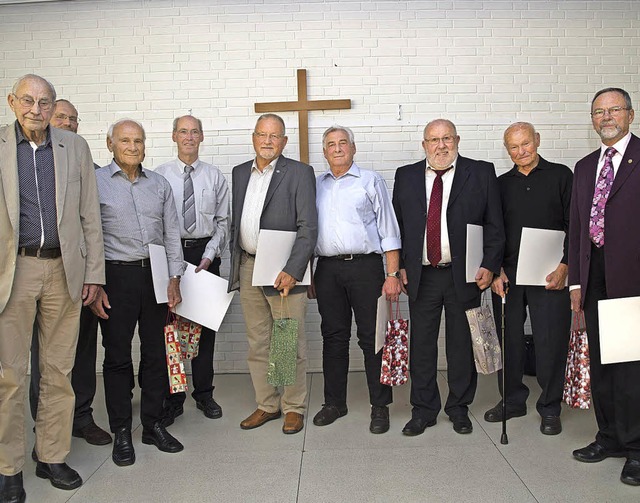 Mit dem diamantenen Meisterbrief wurde...Schmid, Kurt Leible und Lutz Krumrey.   | Foto: Volker Mnch