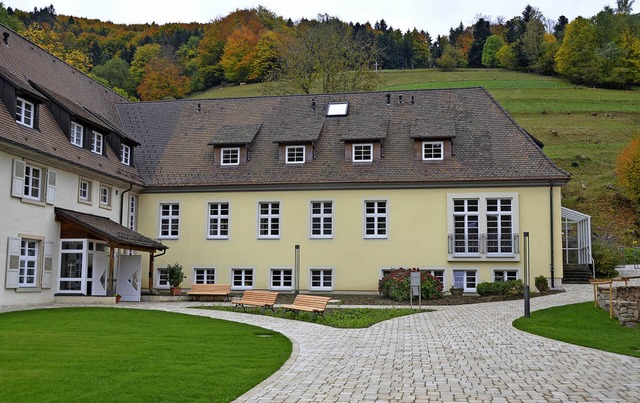 Frisch saniert: das Bildungshaus Kloster St. Ulrich   | Foto: Sofia Conraths
