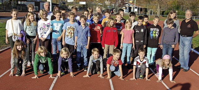 Frh bt sich<ppp>: </ppp>Am Nachmitta...die Jugendlichen ihre Sportabzeichen.   | Foto: Christian Ringwald