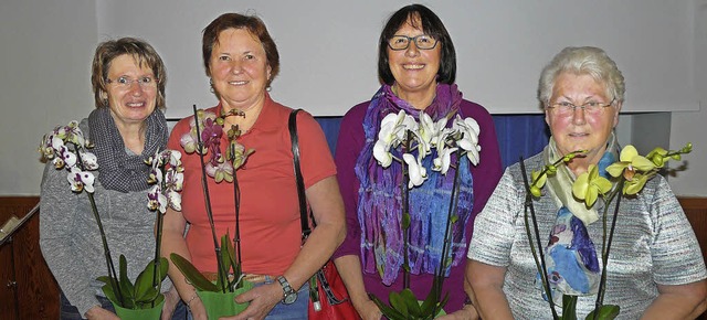 Besucherinnen gewannen blhende Topfpflanzen.   | Foto: reiner beschorner