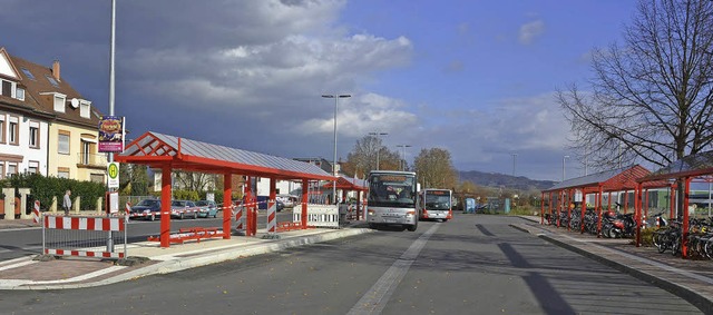 Der Busbahnhof in Breisach wird in wenigen Tagen fertiggestellt.  | Foto: Christina Hohwieler