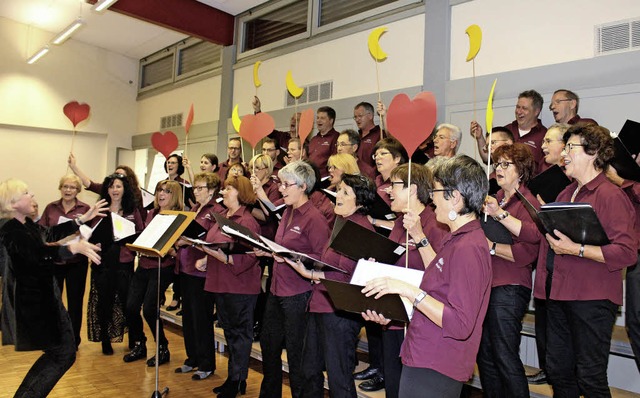 Mit einem  kurzweiligen  Programm  und...inem  Konzert  in der  Rmerberghalle.  | Foto: Ingeborg Grziwa