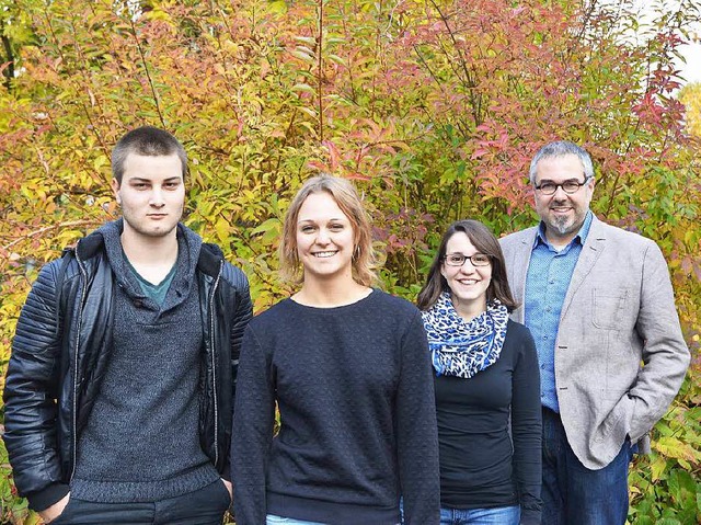 Engagement fr Flchtlinge (von links)... Franziska Haarhaus und Michael Kefer.  | Foto: Schule