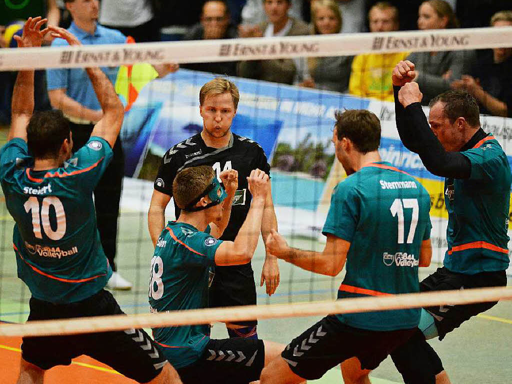 Impressionen rund um das Achtelfinale im deutschen Volleyball-Pokal zwischen dem Zweitligisten 1844 Freiburg und dem Erstliga-Tabellenfhrer United Volleys Rhein-Main.