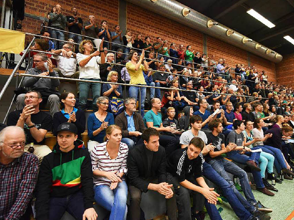 Voll war’s in der Burdahalle: Auf die Tribne passte keine Maus mehr.