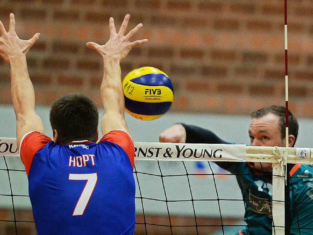 Impressionen rund um das Achtelfinale im deutschen Volleyball-Pokal zwischen dem Zweitligisten 1844 Freiburg und dem Erstliga-Tabellenfhrer United Volleys Rhein-Main.