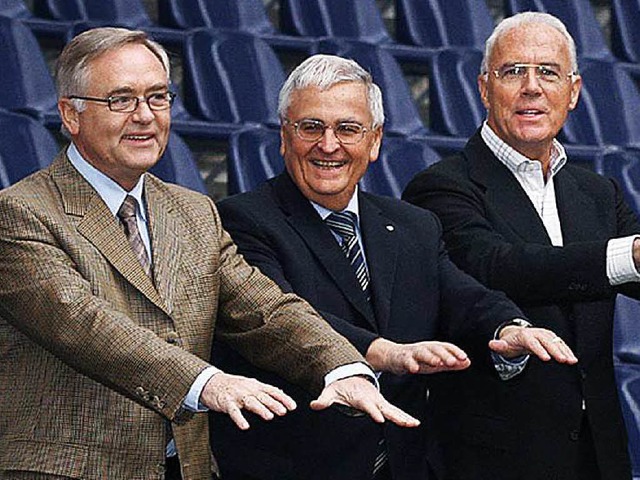 Sie sollen bereits im Jahr 2003 von de..., Theo Zwanziger und Franz Beckenbauer  | Foto: dpa
