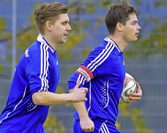 Auf dem Weg zur nchsten Chance: David...s) und Pascal Maier vom SV Gschweiler  | Foto: scheu