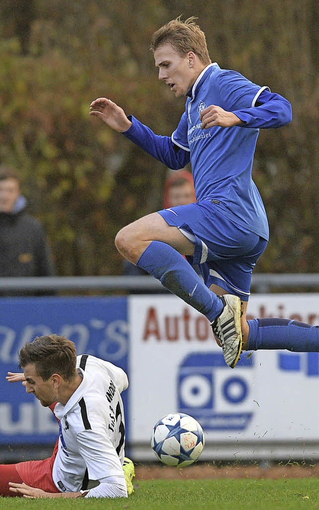 Nehmen die Blauen des FC Neustadt am S...chste Hrde in der Fuball-Landesliga?  | Foto: Patrick Seeger