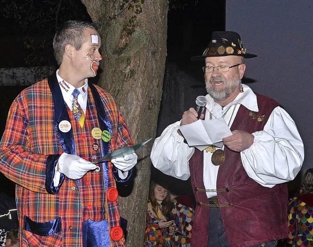 Dietmar (rechts) und Oliver Hau erffn...n in Breisach auf dem Kupfertorplatz.   | Foto: Christina Hohwieler