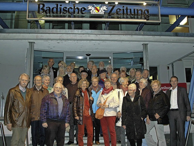 Zeigten sich beeindruckt: Die Teilnehm...hmer der Exkursion ins BZ-Pressehaus.   | Foto: Horst Donner