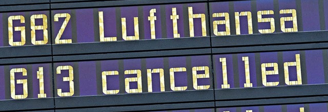 Die Streiks bei der Lufthansa fhren zu zahlreichen Flugausfllen.   | Foto: DPA